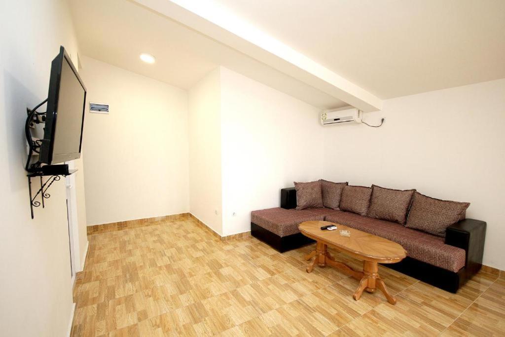 Apartments Sosic Сутоморе Экстерьер фото